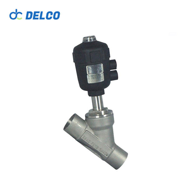 Welded angle seat valves